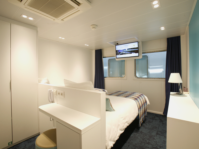 Main Deck 2 Adjustable Twin Beds - Cat. A